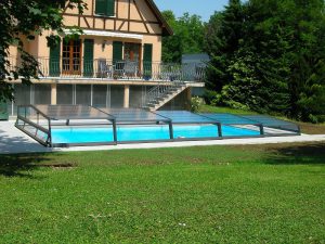 abris bas pour piscine